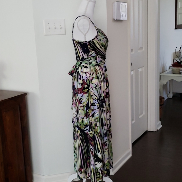 Jennifer Lopez dress - Picture 5 of 10